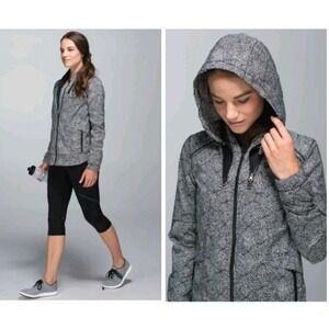 Lululemon Spring Forward Jacket Womens 4 Plush Petal Black Ghost Hood Vents $148